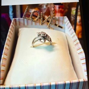 Beautiful waterfall ring